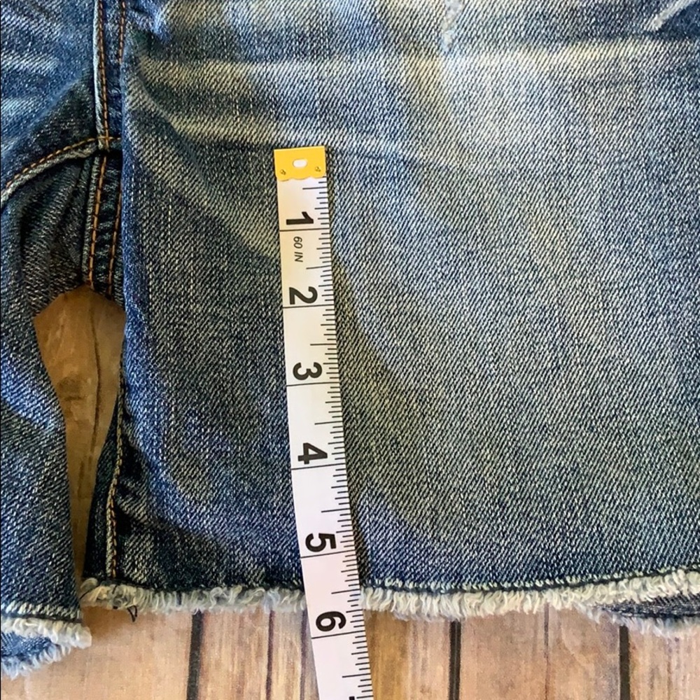 American Eagle Distressed Shorts - Picture 4 of 7